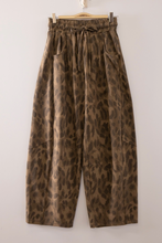 Load image into Gallery viewer, The "Everyday Chic" Wide-Leg Leopard Sweats