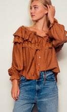 Load image into Gallery viewer, Romantic peasant charm meets effortless everyday style in this gorgeous terracotta blouse.